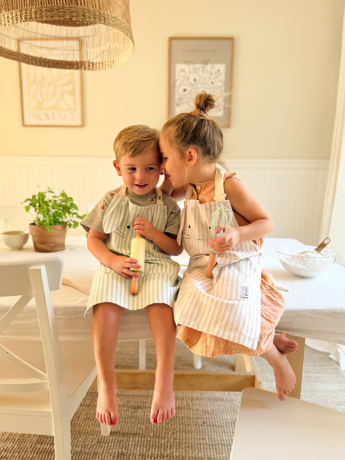 Adjustable Mini Chef Apron for Kids | Tablier Mini-Chef pour enfant ajustable
