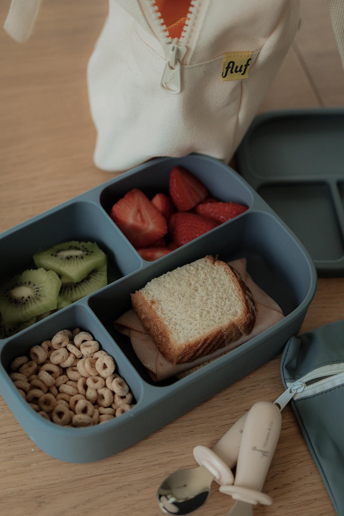 Silicone Bento Lunch Box | Boîte à lunch bento en silicone