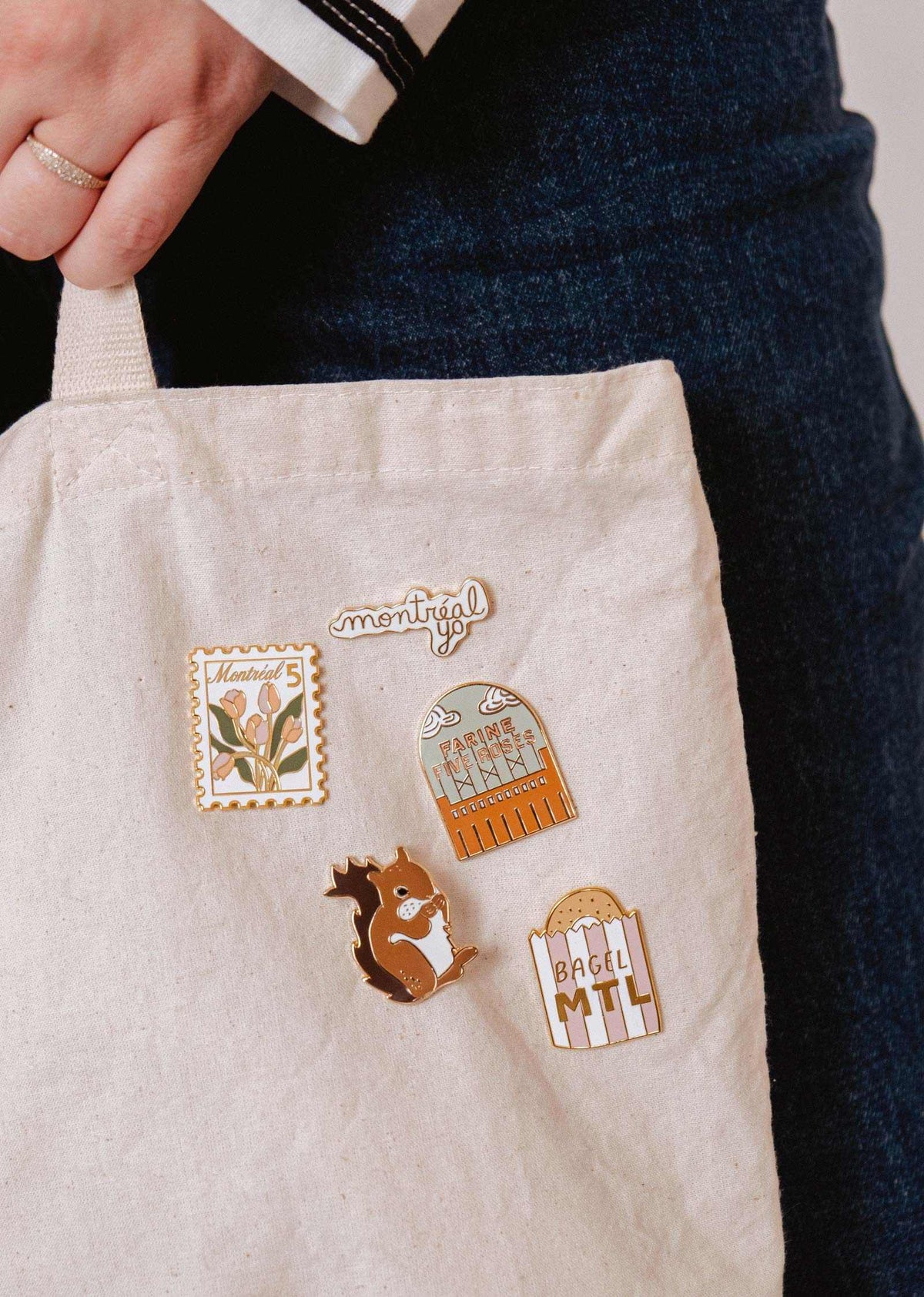 Bagel MTL Pin