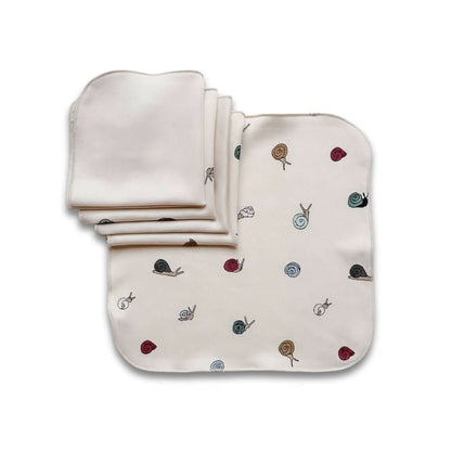 Capsule Gift Box | Ditsy Snails & Cream